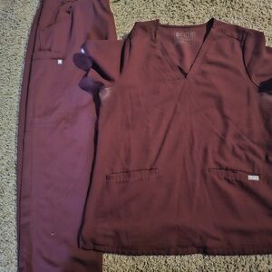 Used  Figs Top M Used Bottoms LP